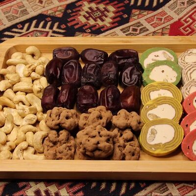 Ассорти к чаю в Дирхам Халяль по цене 1200 ₽