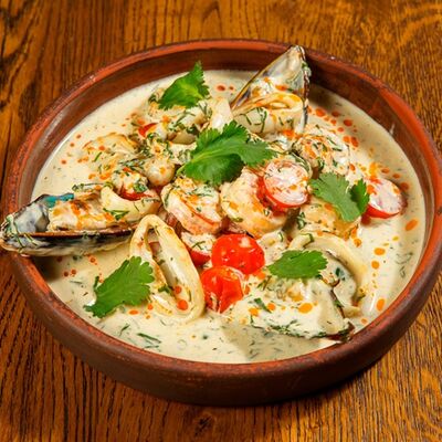 Шкмерули с морепродуктами в Вах!Хинкали по цене 1090 ₽