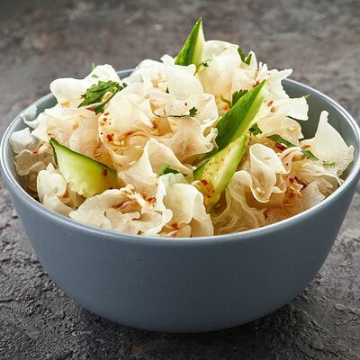 Салат из коралловых грибов и битых огурцов в Korean Chick по цене 279