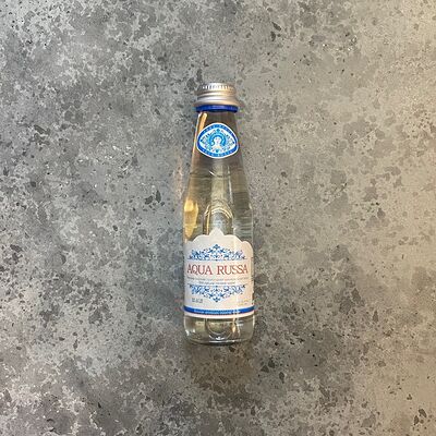 Вода Aqua Russa без газа маленькая в Japan Corner по цене 230 ₽