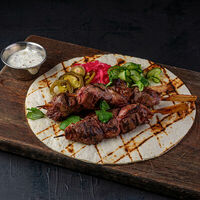 Шашлычки Печень теленка в Bukowski Grill