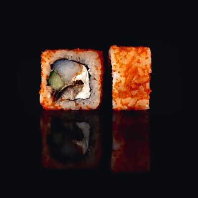 Ролл Калифорния с угрем в Bonito sushi по цене 479 ₽
