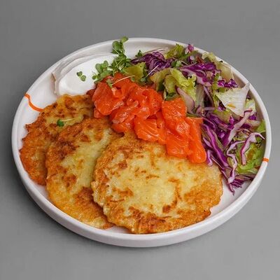 Драники с лососемв Марсианин по цене 800 ₽