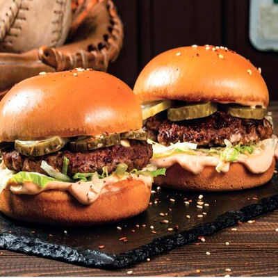 Биф чоризо слайдеры в T.G.I. Friday's по цене 22 р.