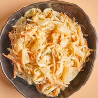Салат Коул Слоу в Cheddar Pizza