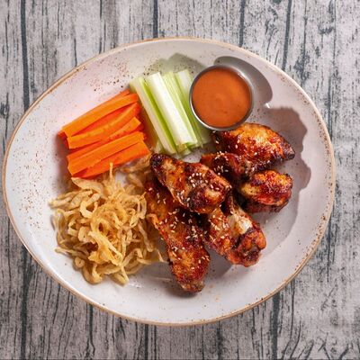 Куриные крылышки Баффало в Molly Malone по цене 680 ₽