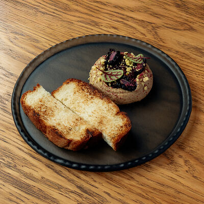 Паштет из куриной печени с вишнёвым чатни в Riesling Boyz по цене 770 ₽