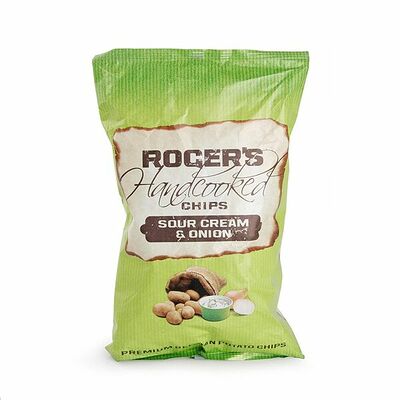 Чипсы картофельные Roger & Roger со сметаной и луком в Азбука Вкуса Экспресс Меню по цене 335 ₽