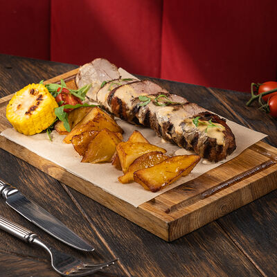 Стейк из cвинoй вырезки Техас в Kinza по цене 795 ₽