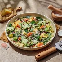 Яндекс Салат Злаки с киноа и жареным Халуми в Злаки Умная еда Halal