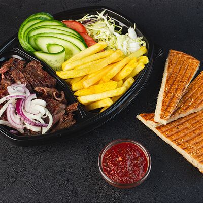 Донер говяжий в Шаурма Космос по цене 699 ₽