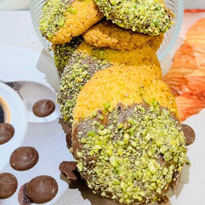 Американское печенье с фисташкой в Burger and desserts по цене 480 ₽