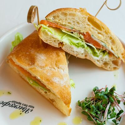 Чиабатта с лососем в Мыскофе по цене 620 ₽