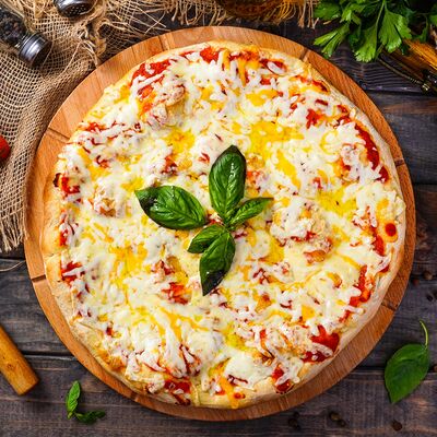 Пицца Маргаритав Сладкая Печь по цене 575 ₽