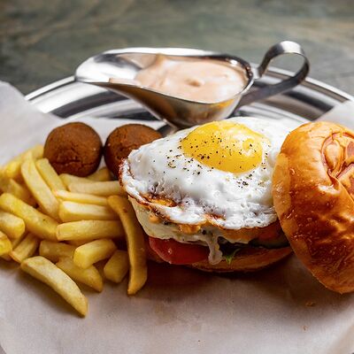 Бургер Meal Me № 1 в Meal me по цене 695 ₽