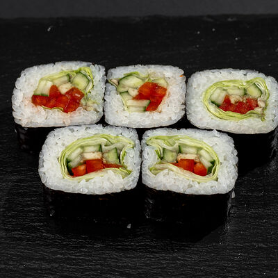Ролл Овощной в Sushigo по цене 249 ₽
