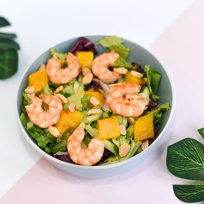 Fitness боул с киноа и креветкамив Pokemania по цене 1119 ₽