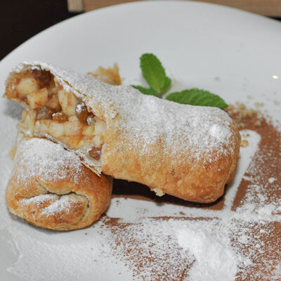 Яблочный штрудель в PrestoMia по цене 330 ₽