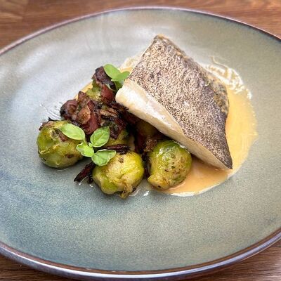 Палтус с брюссельской капустой и беконом в Houdini по цене 37 р.