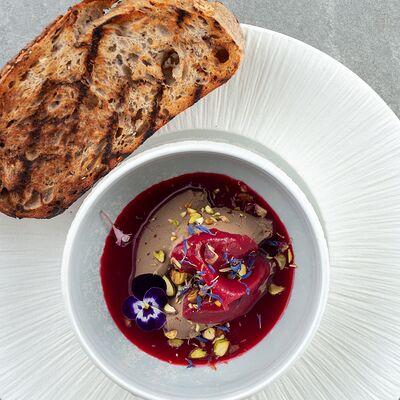 Паштет куриный с мармеладом и малиновым соусом в Hive по цене 490 ₽