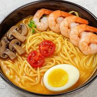 Рамен сливочный с креветками в DimSum & Co