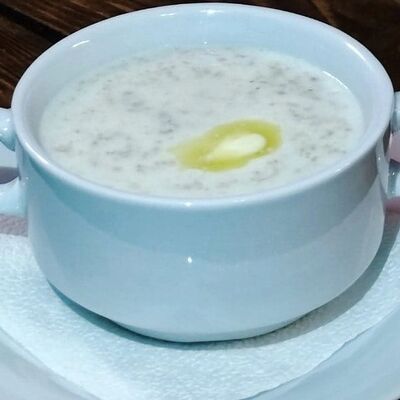 Овсяная каша со сливочным маслом в Парикофе по цене 300 ₽