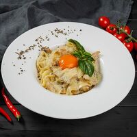 Феттуччине с курицей в Бургер vs Пицца