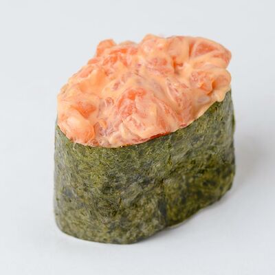 Гункан с лососем в Good Food по цене 199 ₽