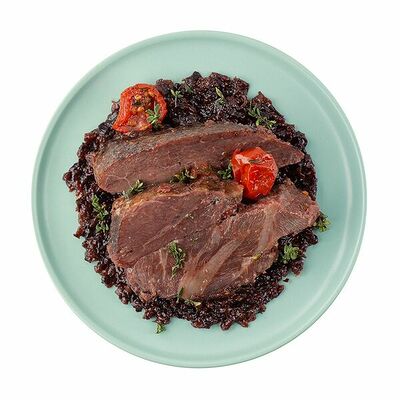 Щёчки говяжьи томлёные с соусом чатни из чернослива, a la carte в Азбука Вкуса Экспресс Меню по цене 569 ₽