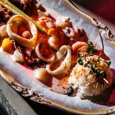 Соте из морепродуктов в Эбби Noodles & Sushi Bar по цене 1100