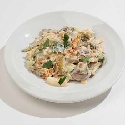 Салат куриный сытный в Му-Му по цене 220 ₽