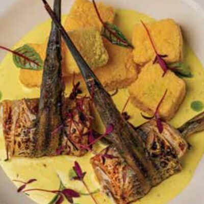 Печеный сарган с хрустящей полентой в Modus по цене 1350 ₽