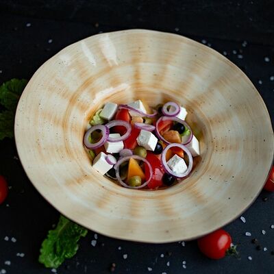 Салат Греческий в Кафе Арабелла по цене 480 ₽