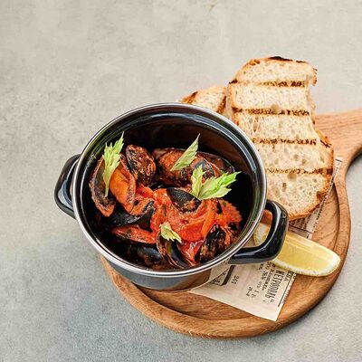 Черноморские мидии с томатным соусом в Pivino по цене 795