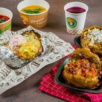 Логотип Hungry Wolf Bar