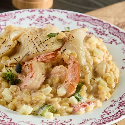 Птитим с морепродуктамив Restobar Бекон по цене 930 ₽