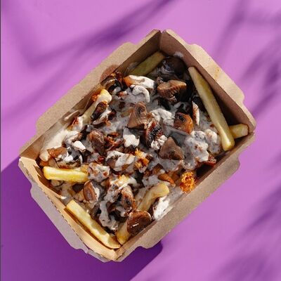 Картофельный бокс фри с колбасками в Вертимский по цене 419 ₽