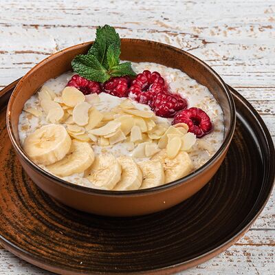 Каша овсяная на кокосовом молокев Coffee muse по цене 255 ₽