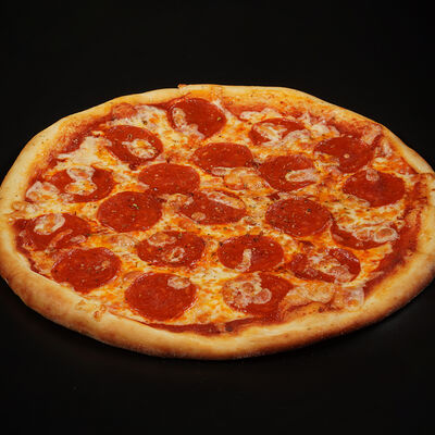 Пицца Пепперони 30 см в Ямал еда по цене 540 ₽