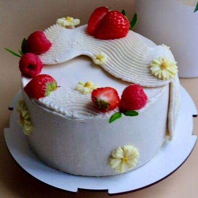 Бенто maxi со свежими ягодами для мамы, сестры, женыв Chocoton по цене 3650 ₽