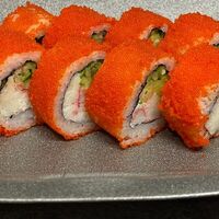 Ролл Калифорния с крабом в Роллы сумо