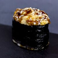 Гункан с курицей запеченный в SushiShark
