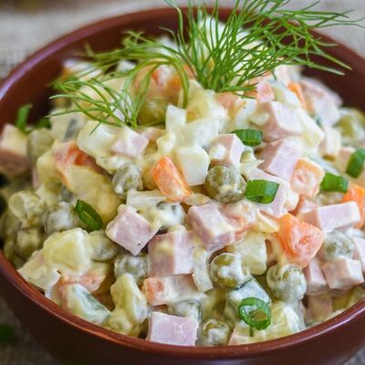 Оливье в На углях по цене 415 ₽