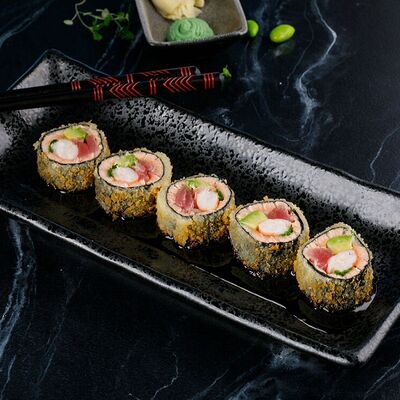 Ролл в темпуре с крабом в Баклажан в ТЦ 