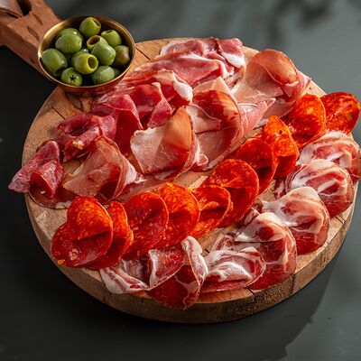 Мясные деликатесыв Green Pub по цене 2070 ₽