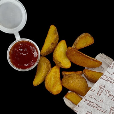 Картофель по-деревенски и соус на выбор в Kaikan по цене 275 ₽