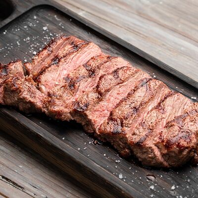 Стейк Стриплойн в Amarena по цене 3380 ₽