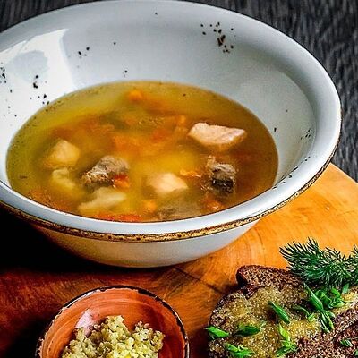 Уха с копченым сомом, судаком и диким лососем в Чо? Капчо! по цене 680