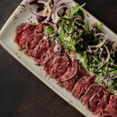 Татаки из говядины в MeatBarrique по цене 2040 ₽