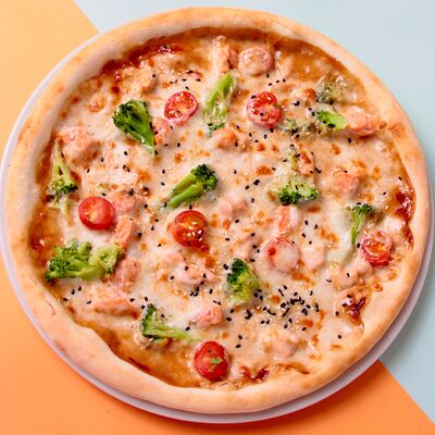 Пицца с лососем и брокколи в Папи бар по цене 1390 ₽